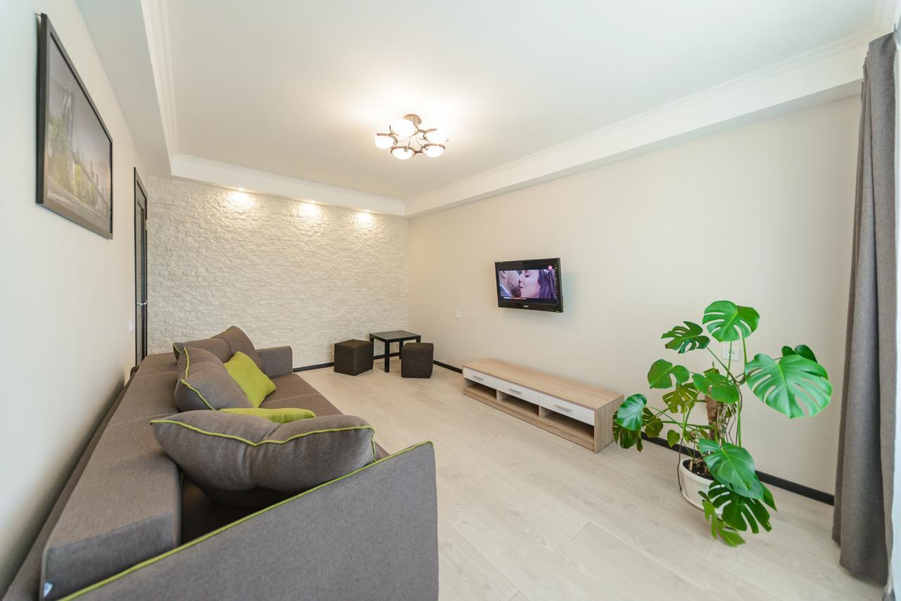 Artal Apartment On Iordanskaya 22 Киев Экстерьер фото