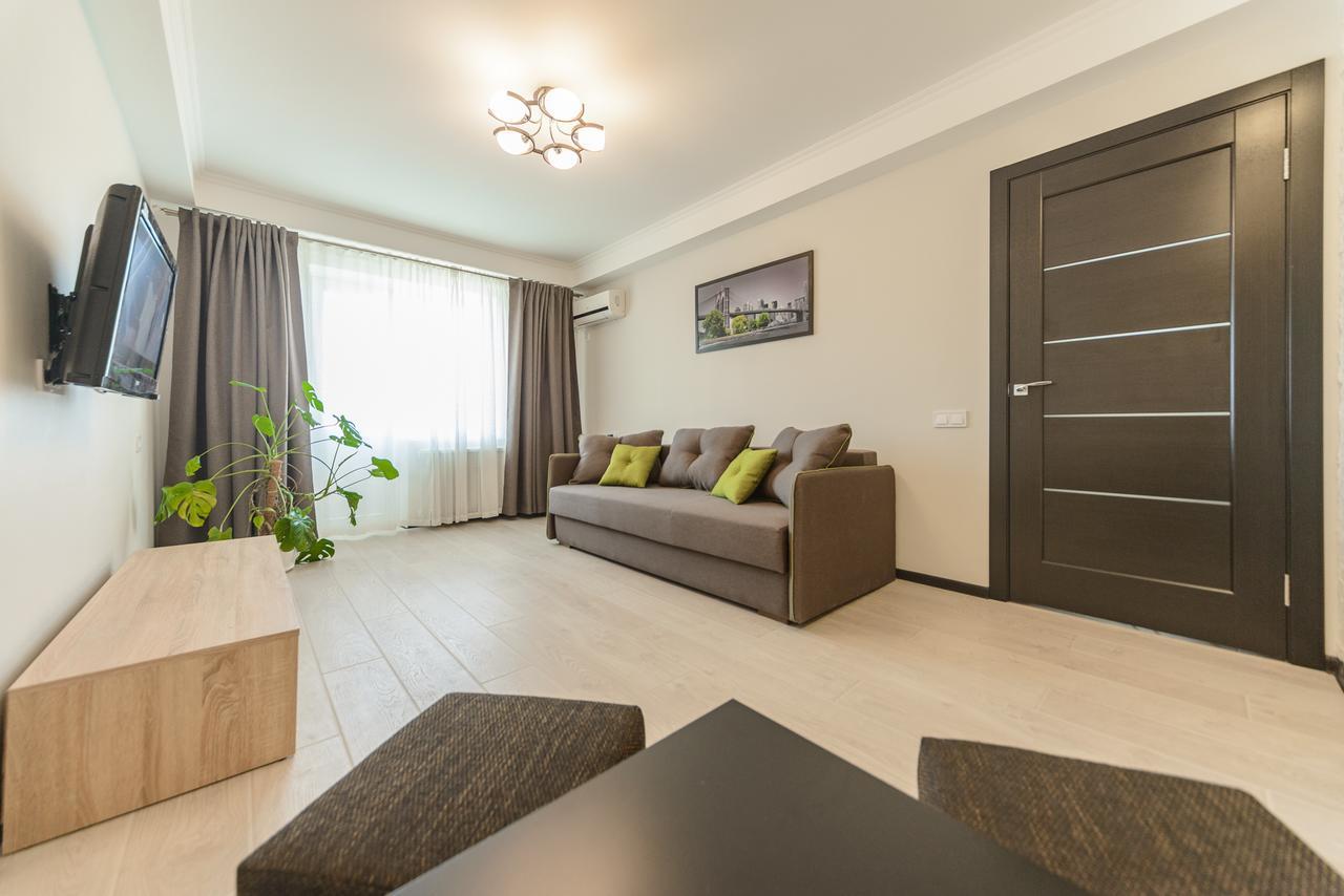 Artal Apartment On Iordanskaya 22 Киев Экстерьер фото